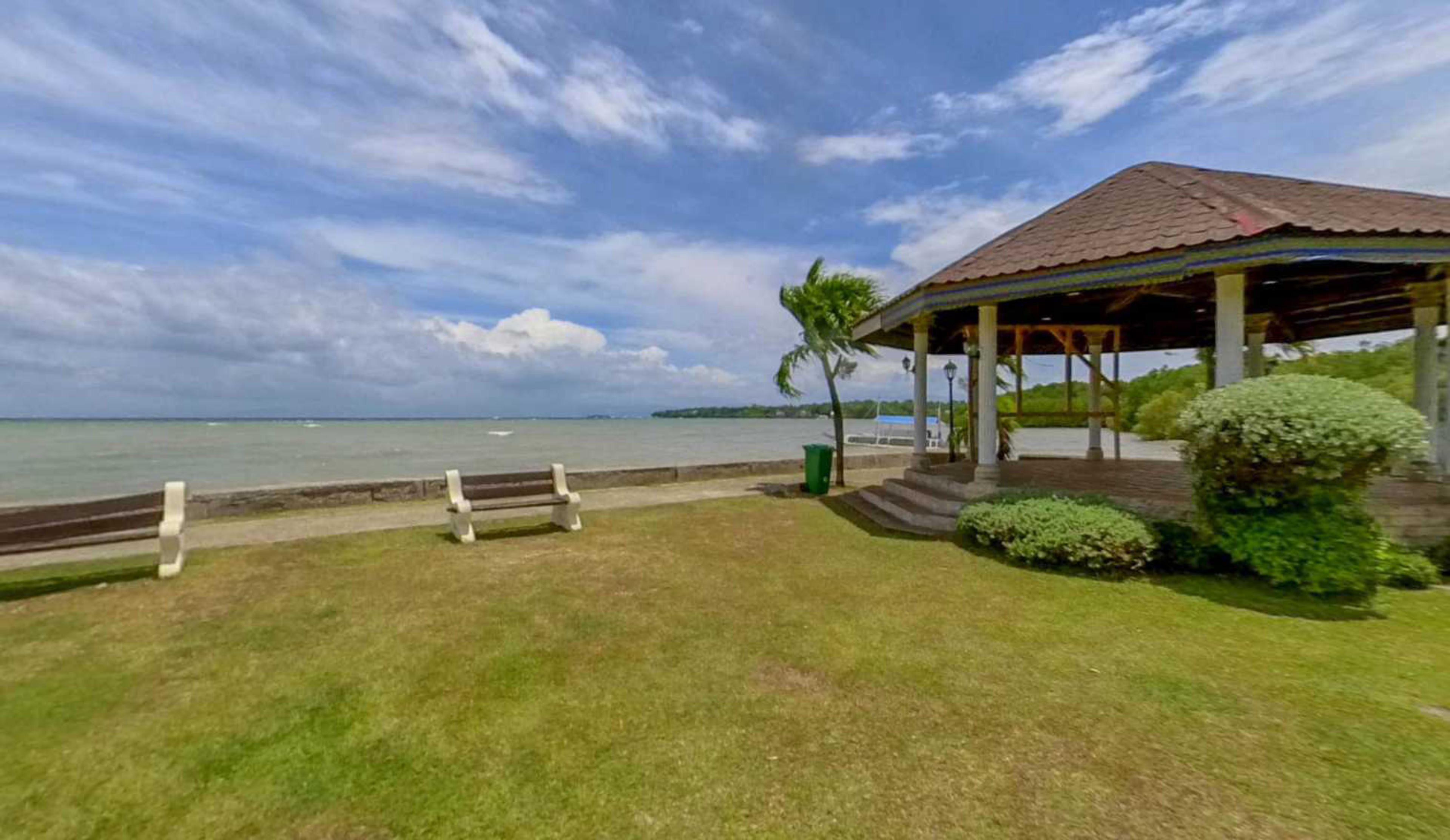 Moalboal Seaside Park, Cebu, Philippines virtual tour preview