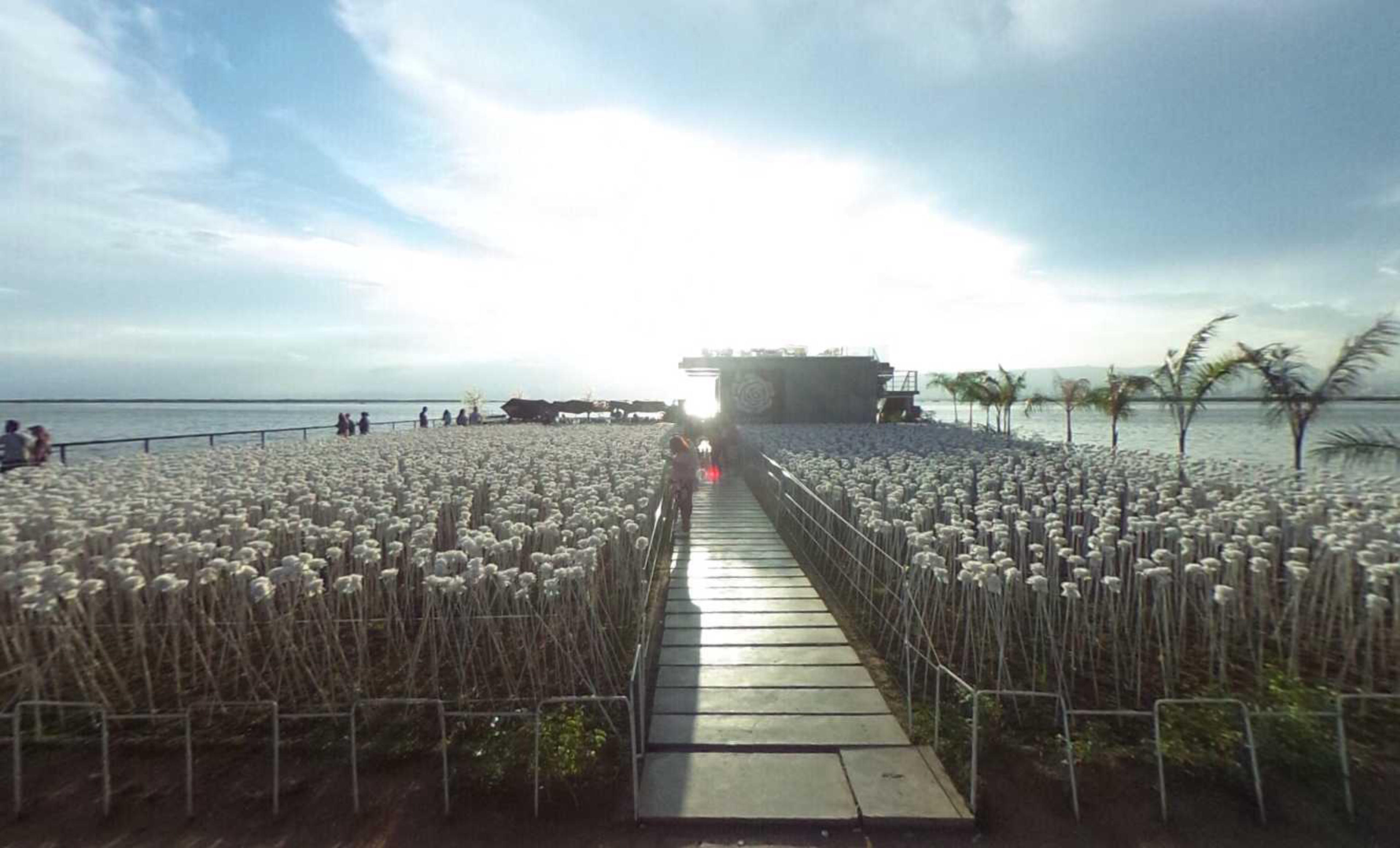 10000 Roses Cafe & More (CCGRI), Cebu, Philippines virtual tour preview