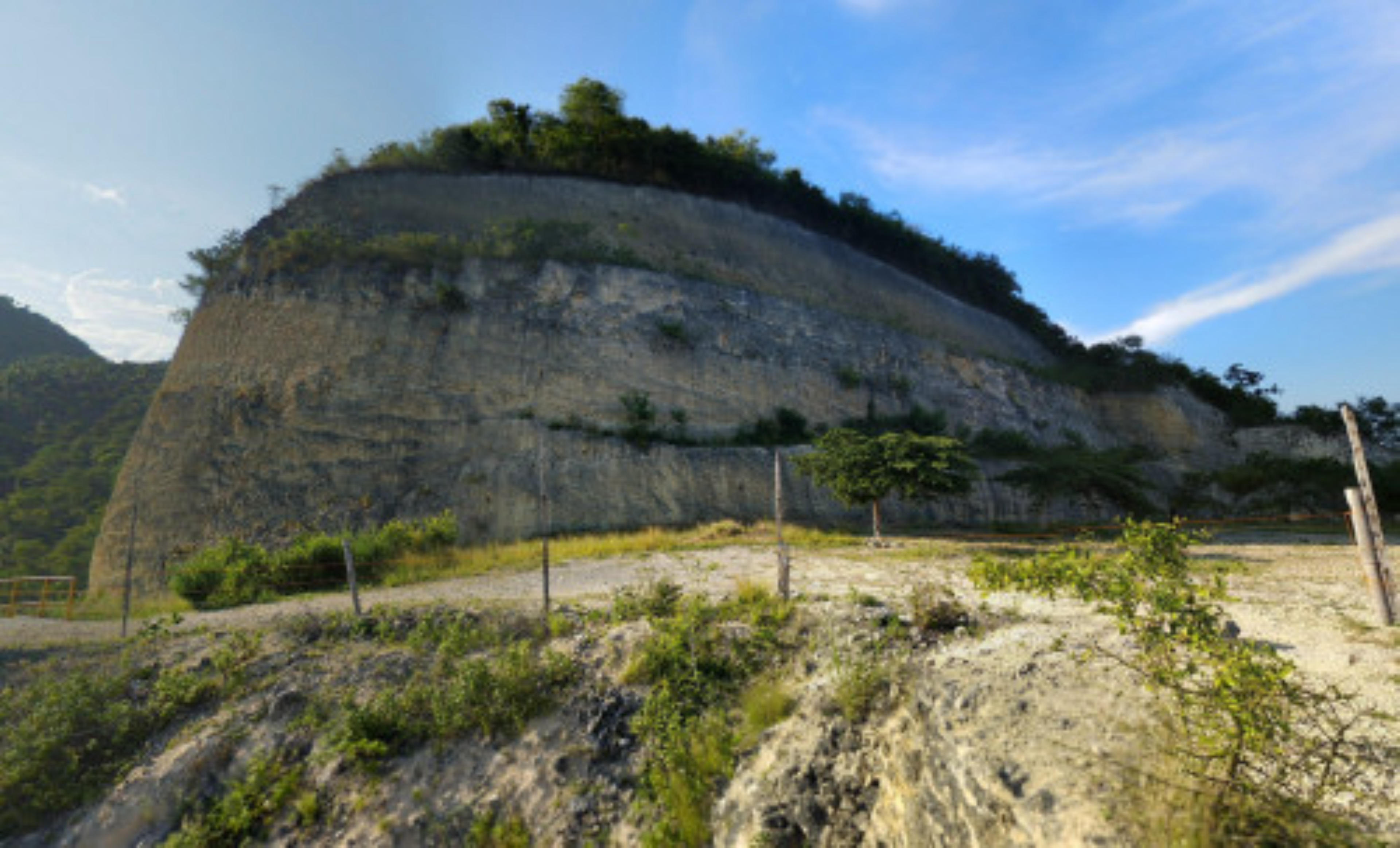 Eli Rock, Cebu, Philippines virtual tour preview