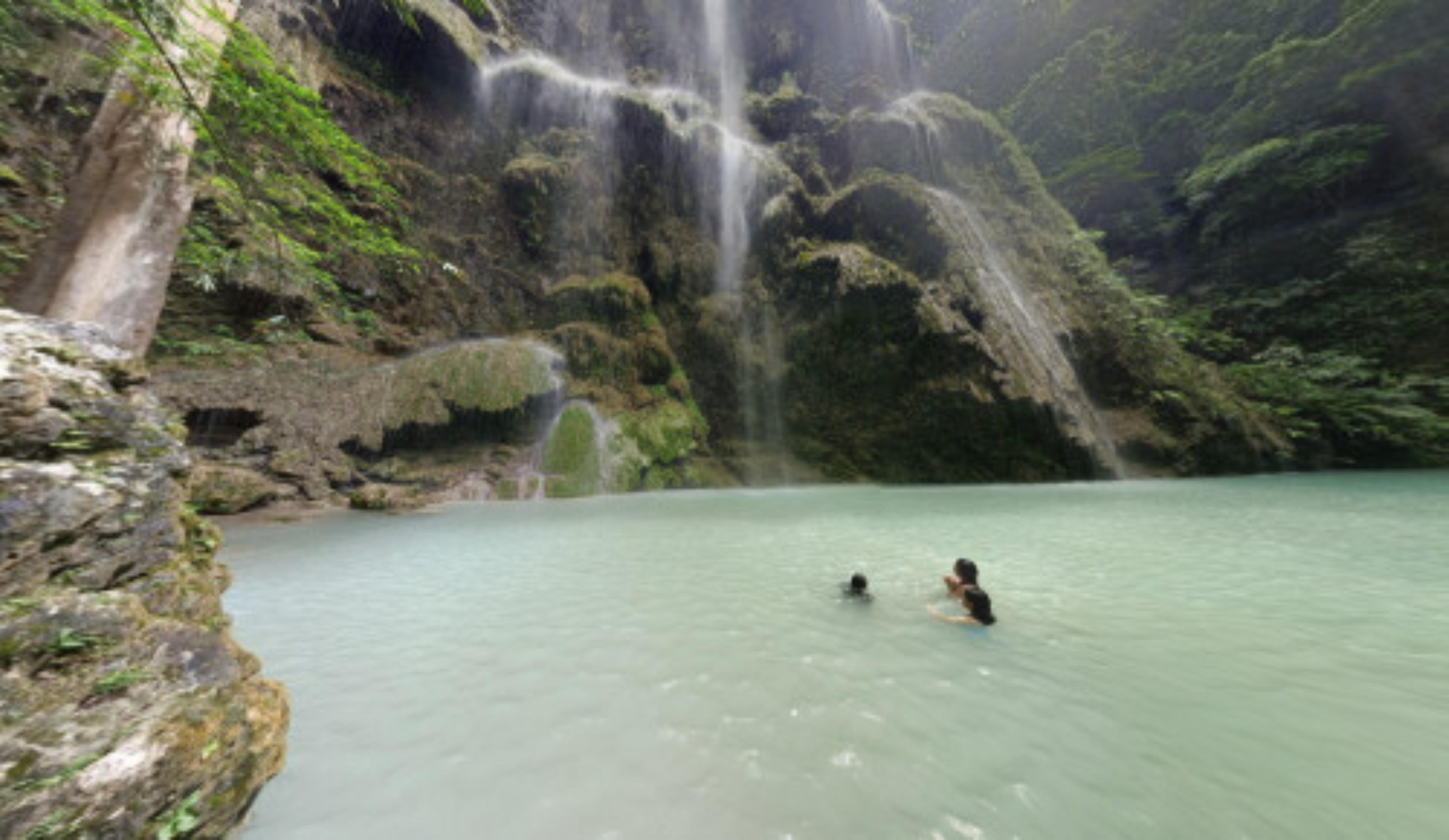 Tumalog Falls, Cebu, Philippines virtual tour preview
